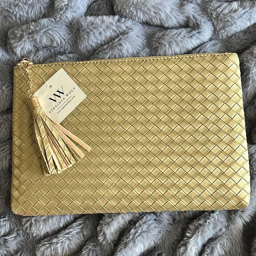 NWT Virginia Wolf Mimi Woven clutch